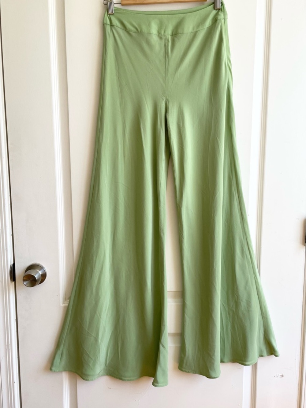 Cult Gaia Beckett Silk Wide Leg Pants Green Size 2 Flare Flowy Silky